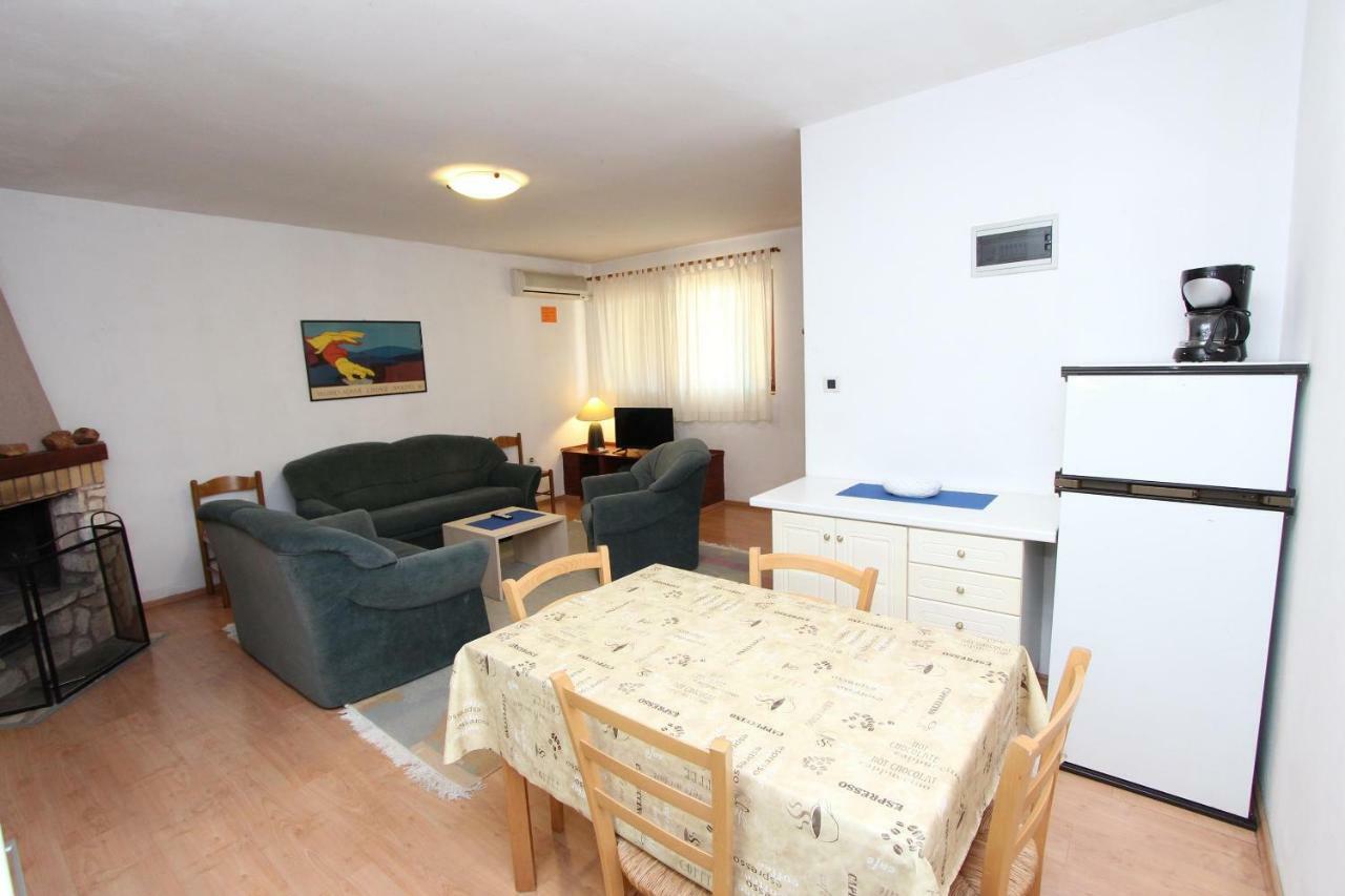 Apartments Lora Ρόβινι Εξωτερικό φωτογραφία